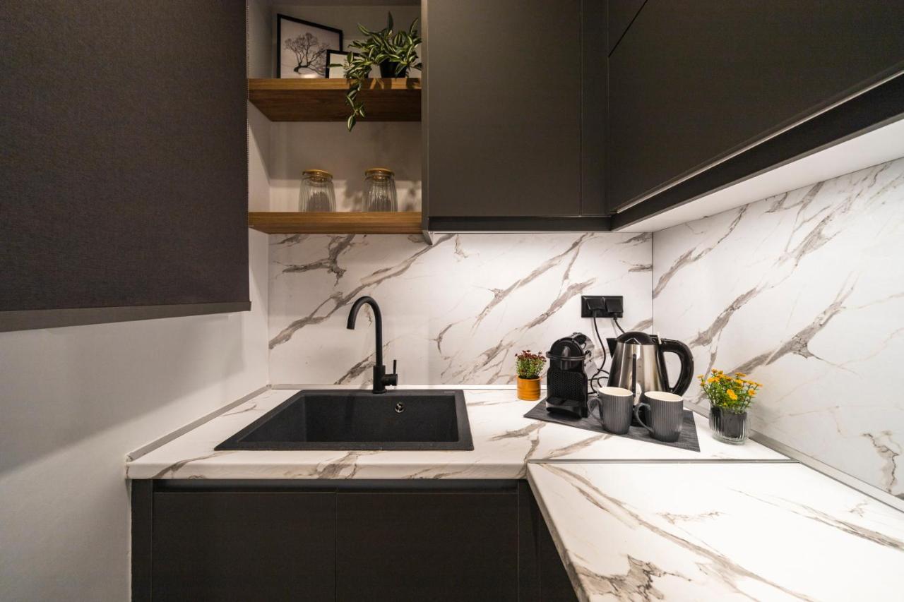 Ares Penthouse Apartment เทสซาโลนิกิ ภายนอก รูปภาพ
