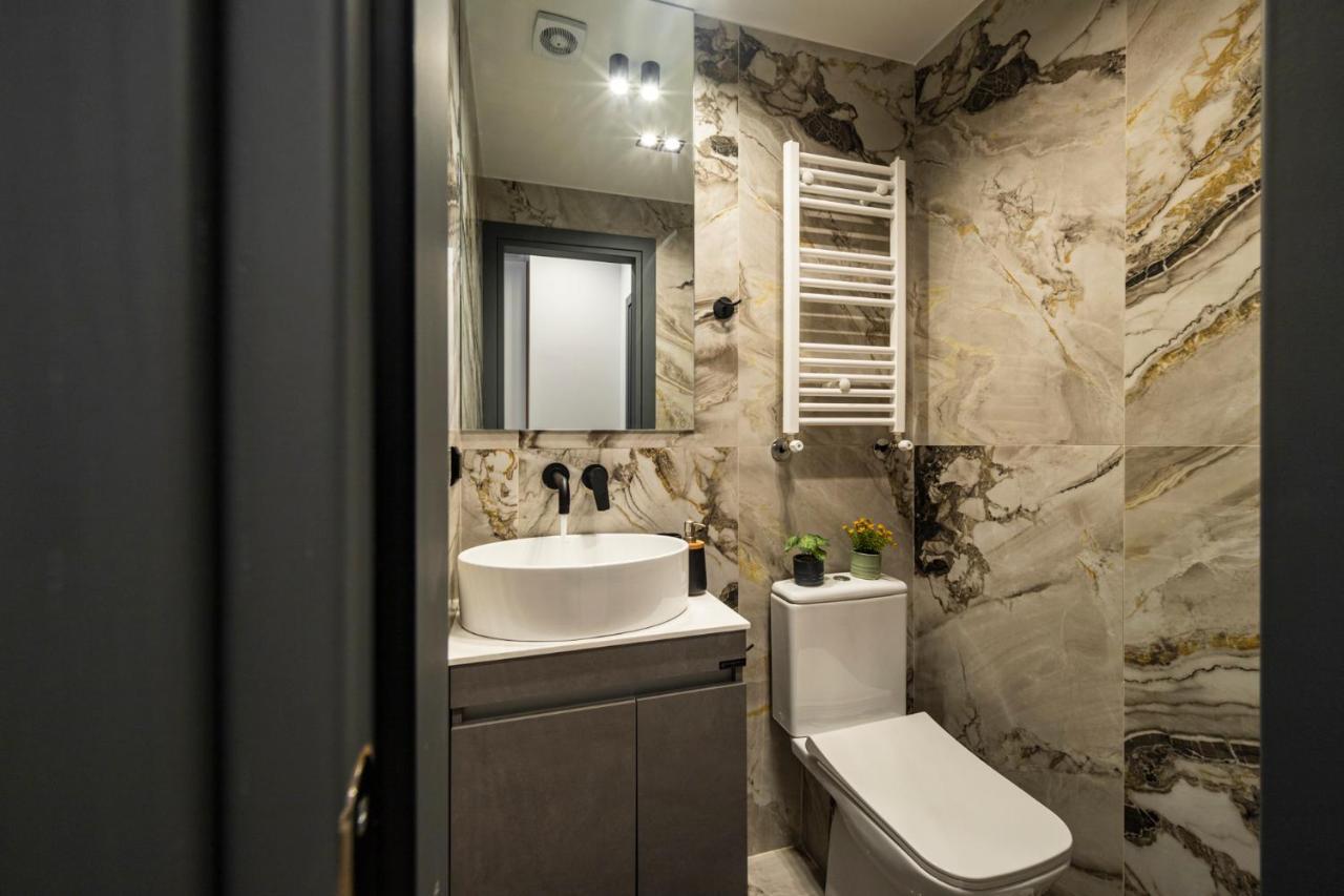Ares Penthouse Apartment เทสซาโลนิกิ ภายนอก รูปภาพ